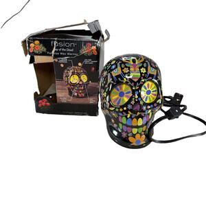 Fusion Day of the Dead Sugar Skull Full Size Plug-In Electric Wax Warmer SC-610